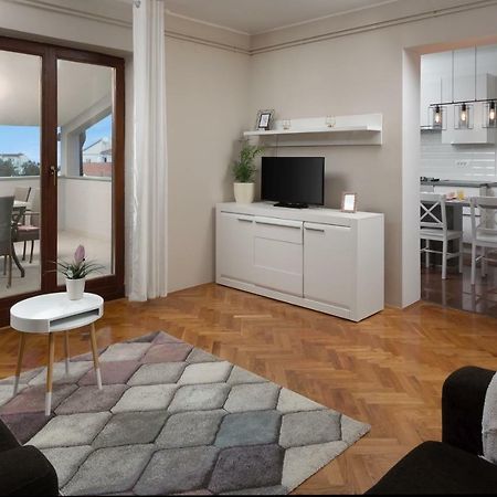 Apartments Sasha Пула Екстер'єр фото