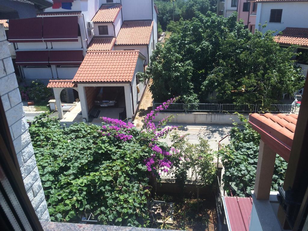 Apartments Sasha Пула Екстер'єр фото