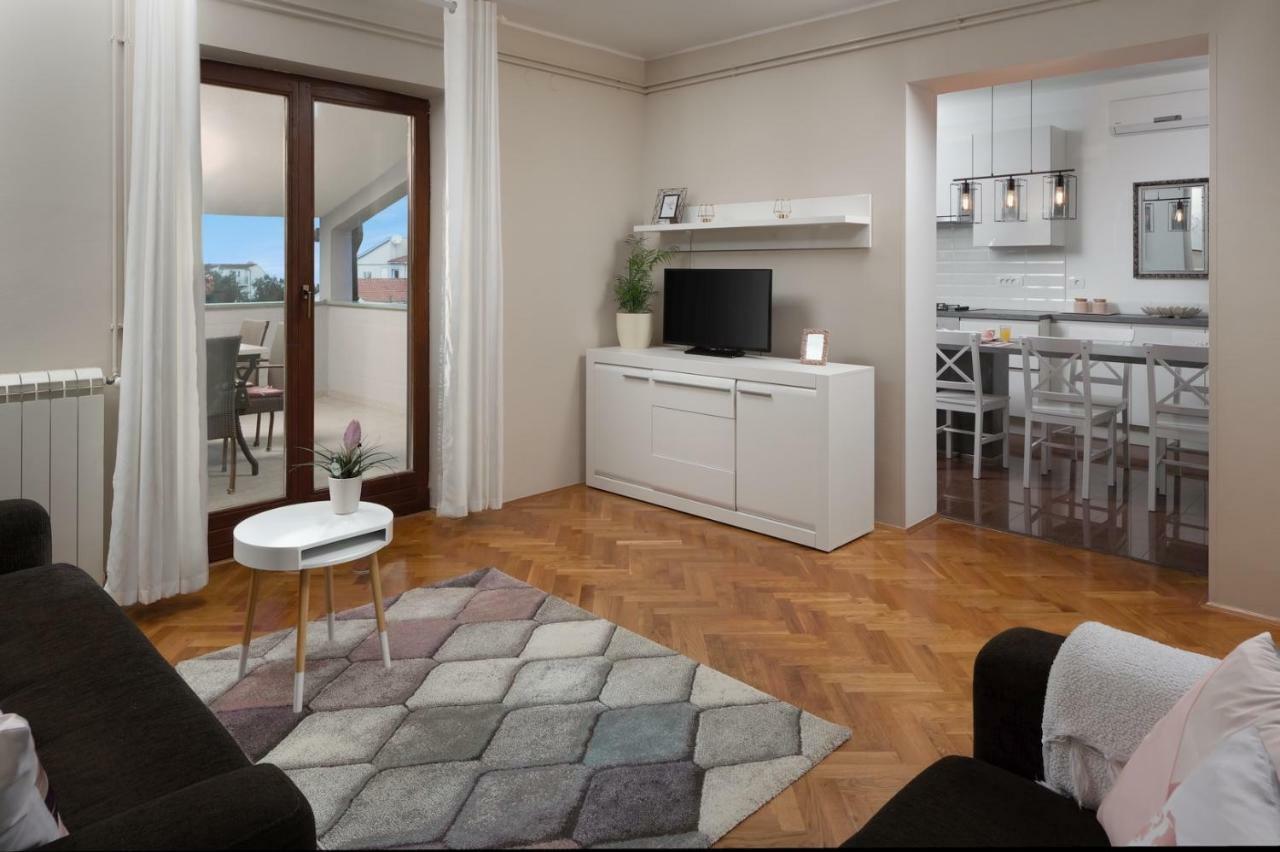 Apartments Sasha Пула Екстер'єр фото