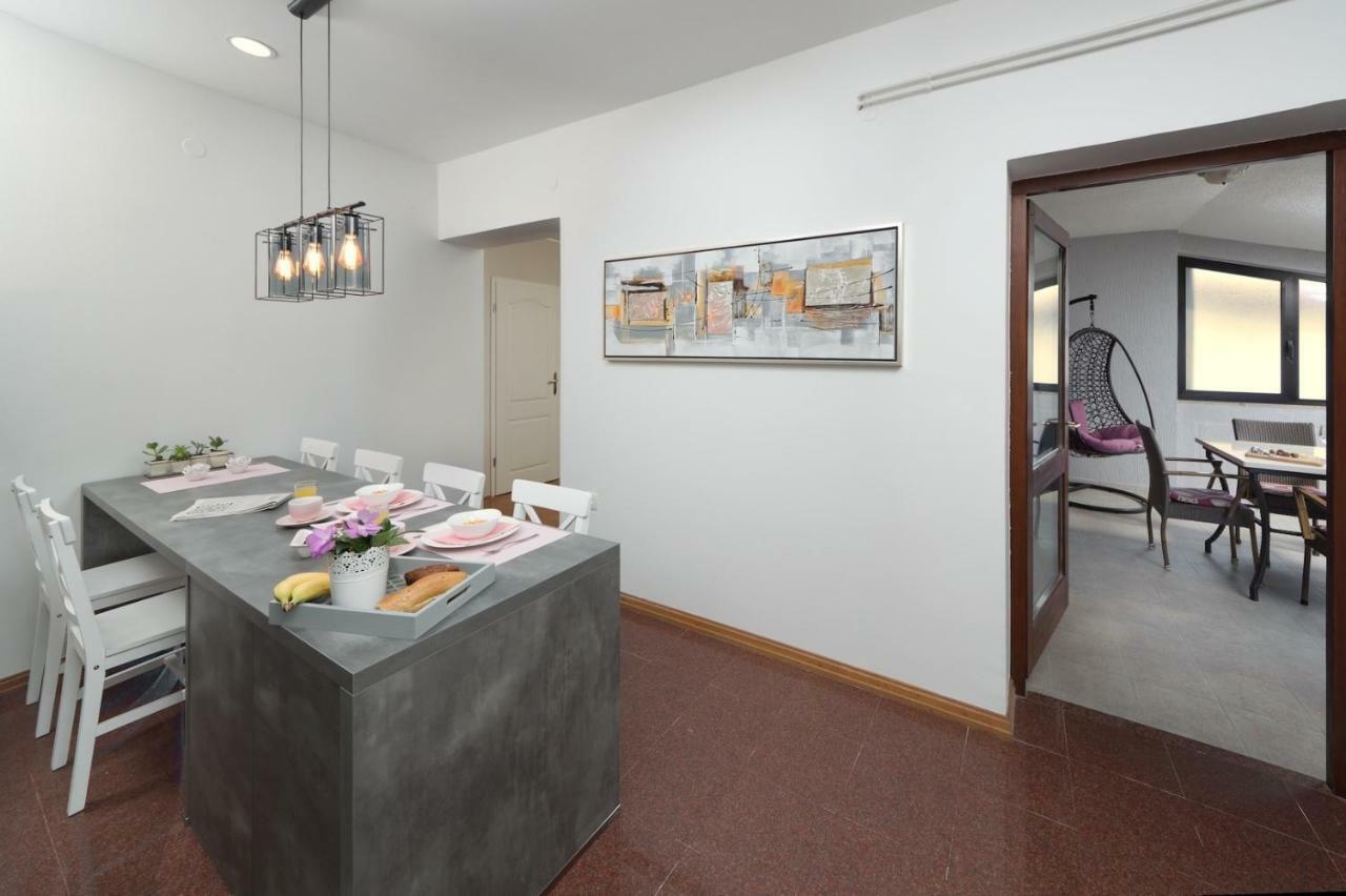 Apartments Sasha Пула Екстер'єр фото